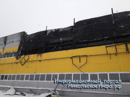 В Аннолово сгорел московский завод по производству утеплителя